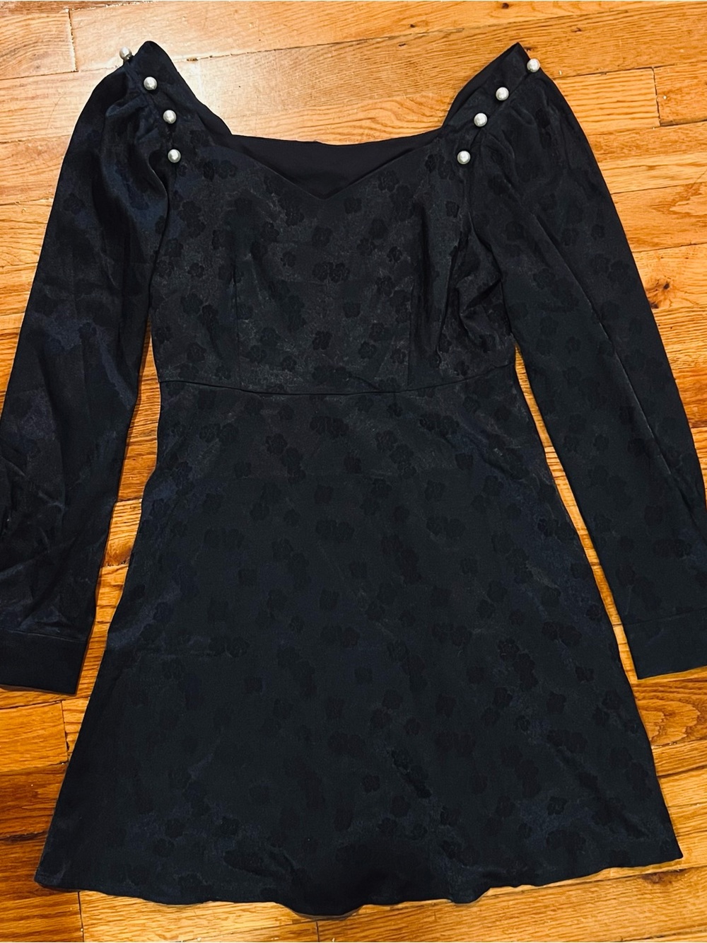 Women's Black Pearl-Accent Long-Sleeve Mini Dress